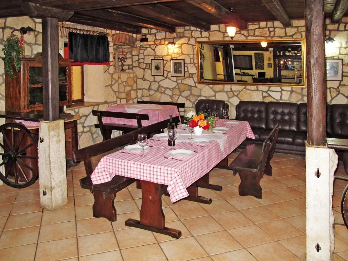 Holiday Home Cittanobile - Kst410 By Interhome Tinjan Croatia