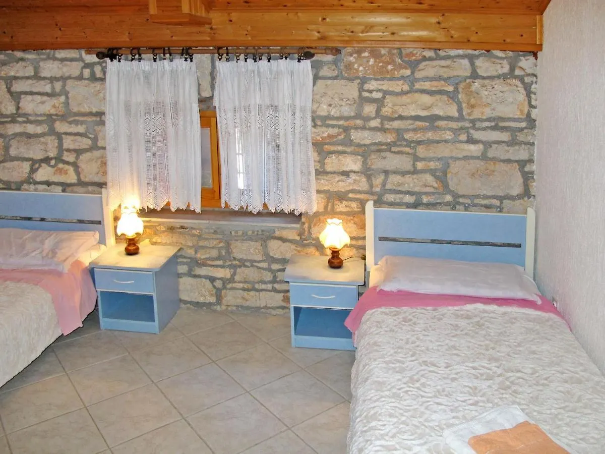 Holiday Home Cittanobile - Kst410 By Interhome Tinjan